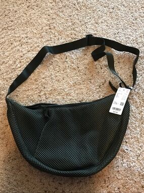Uniqlo Black Mesh Crossbody Bag